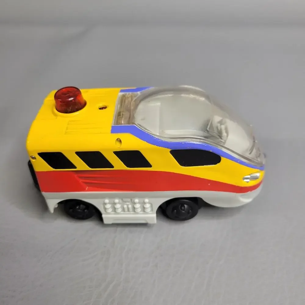 GeoTrax Rapid Rescue Water Canon Firehose Trolley Street Car Yellow Aero Eric